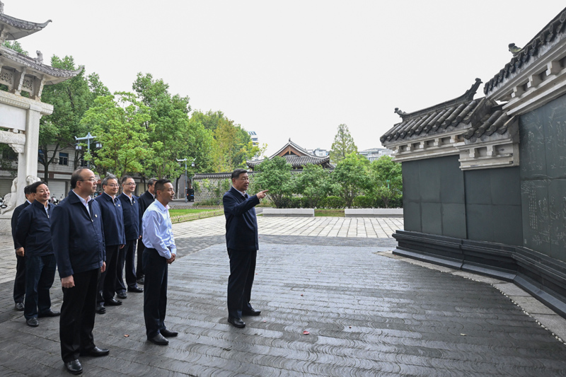 習近平在安徽考察時強調：發(fā)揮多重國家發(fā)展戰(zhàn)略疊加優(yōu)勢 奮力譜寫中國式現代化安徽篇章
